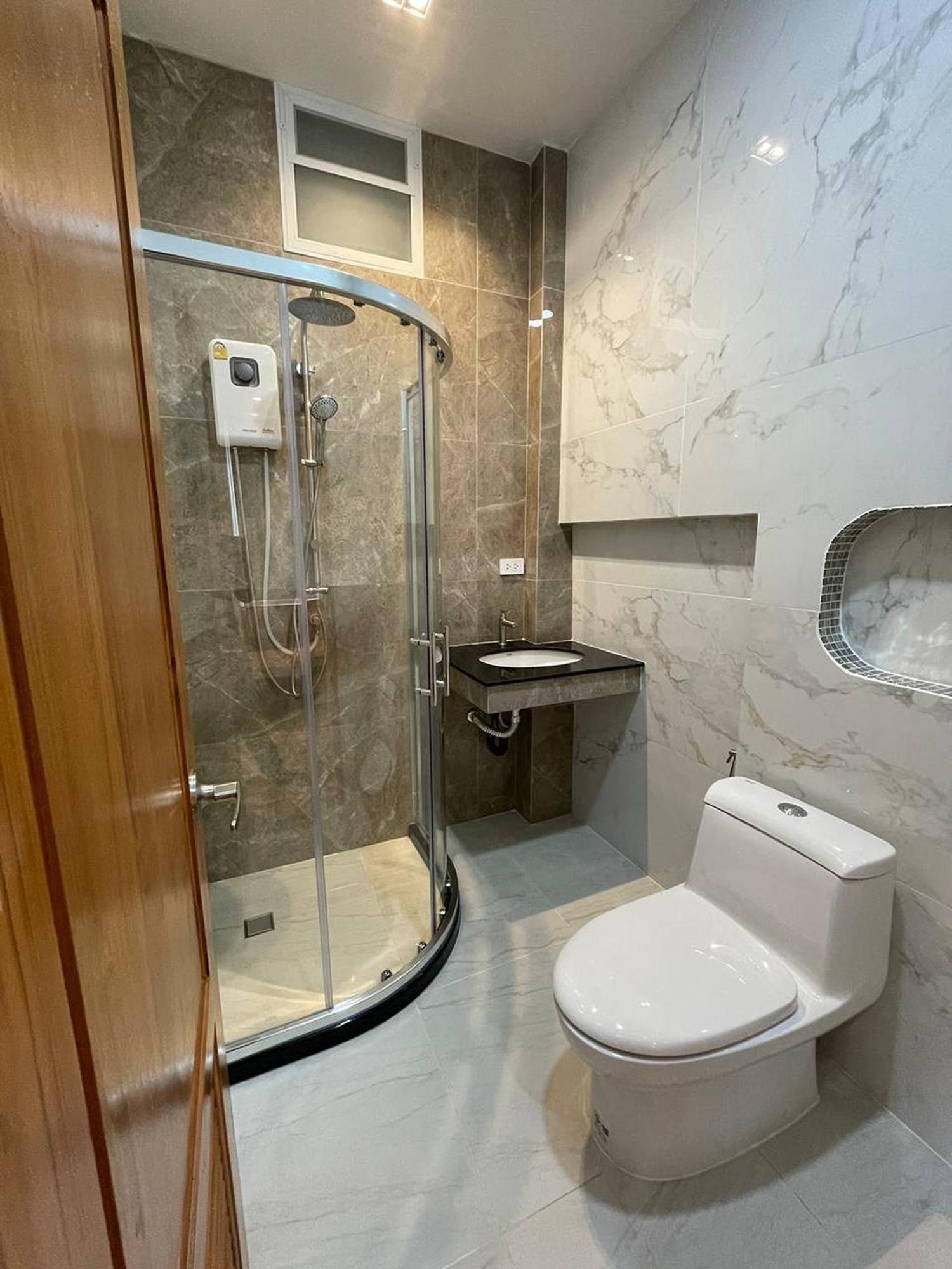 Ashi Poshtel Hostel Чиангмай Екстериор снимка